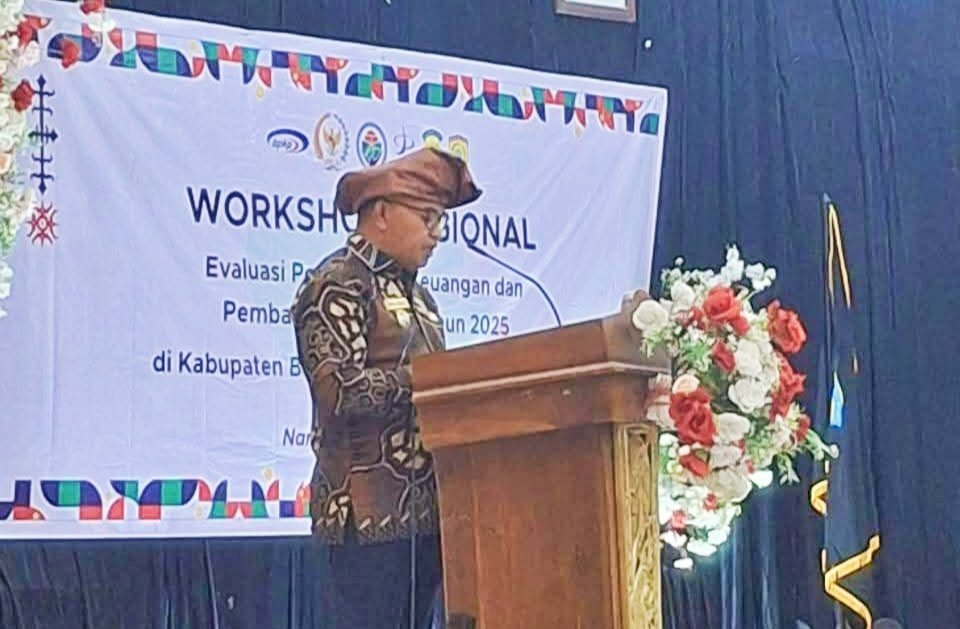 Menuju Desa Maju: Wakil Bupati Bursel Tegaskan Pentingnya Transparansi dan Akuntabilita
