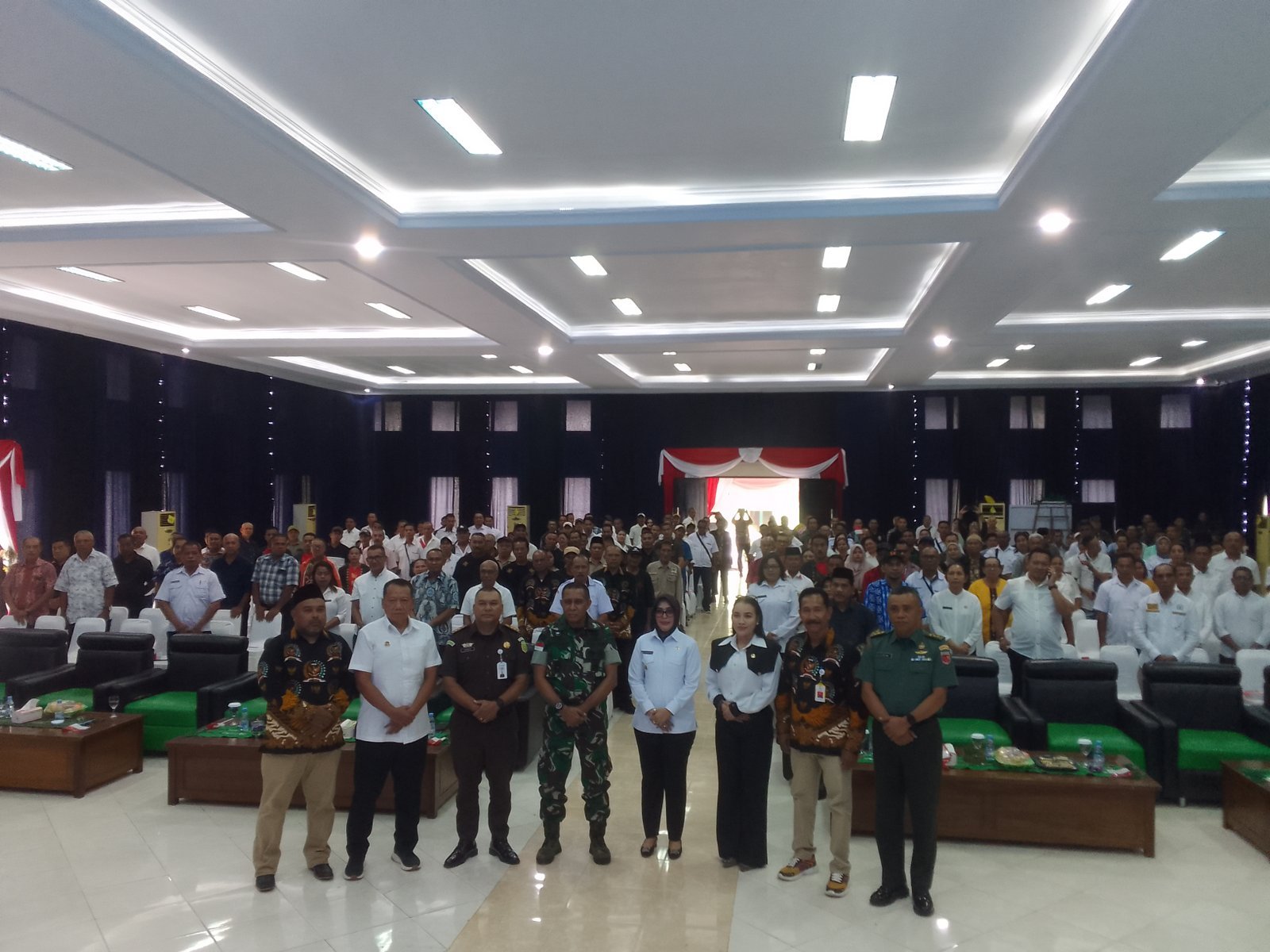 Wakil Wali Kota Ambon Buka Bimtek Peningkatan Kapasitas BPD dan Saniri Negeri: Perkuat Tata Kelola Desa dan Jiwa Bela Negara