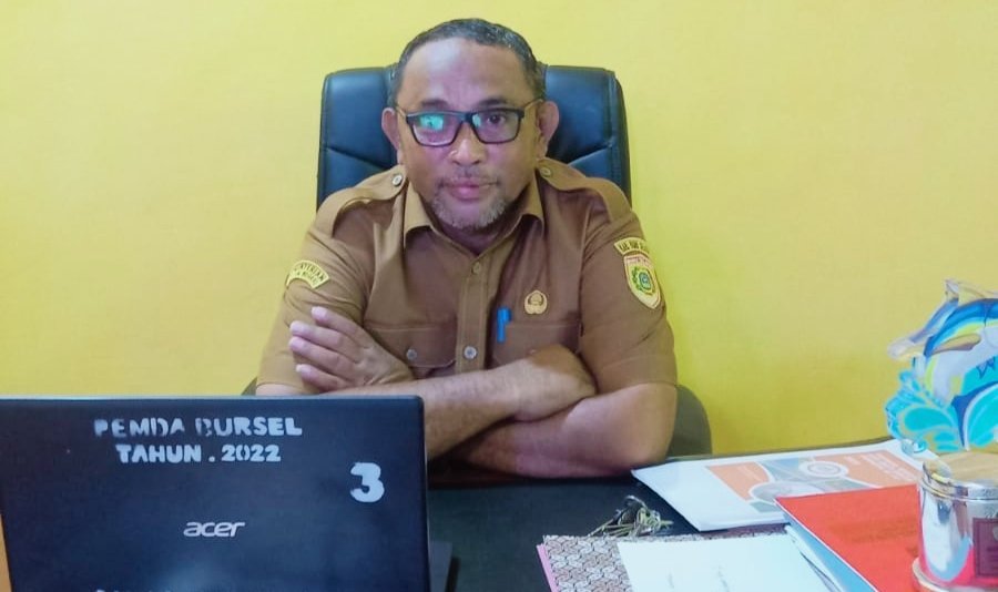 Cuaca Laut Buruk Kadis Perikanan Bursel Kunjungi Pedagang Ikan