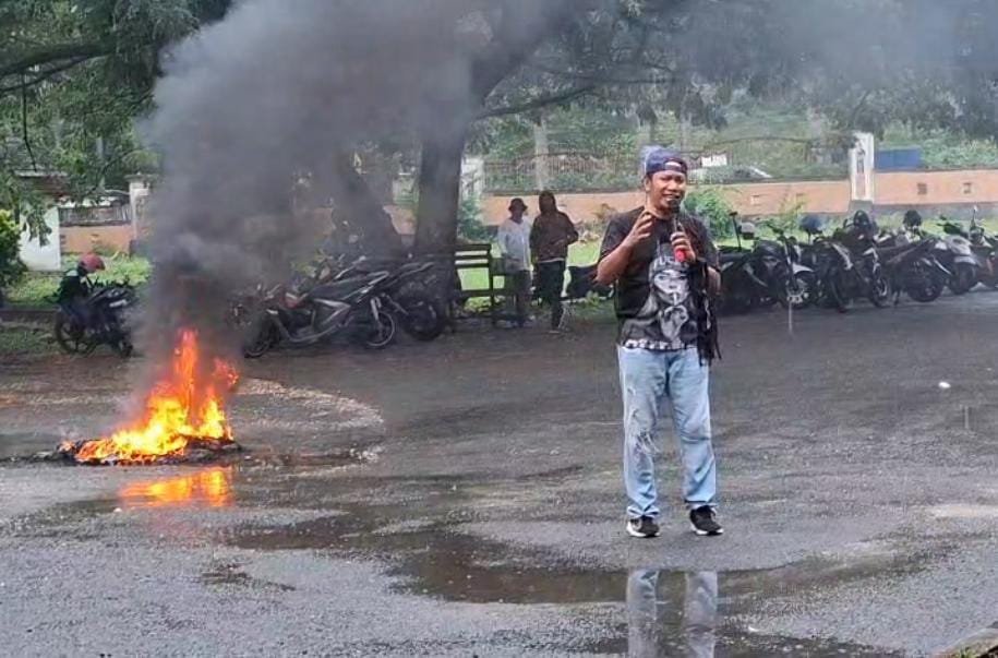 RASA MENGHARDIK RASIO DI RUANG PUBLIK SEBAGAI POTENSI KONFLIK