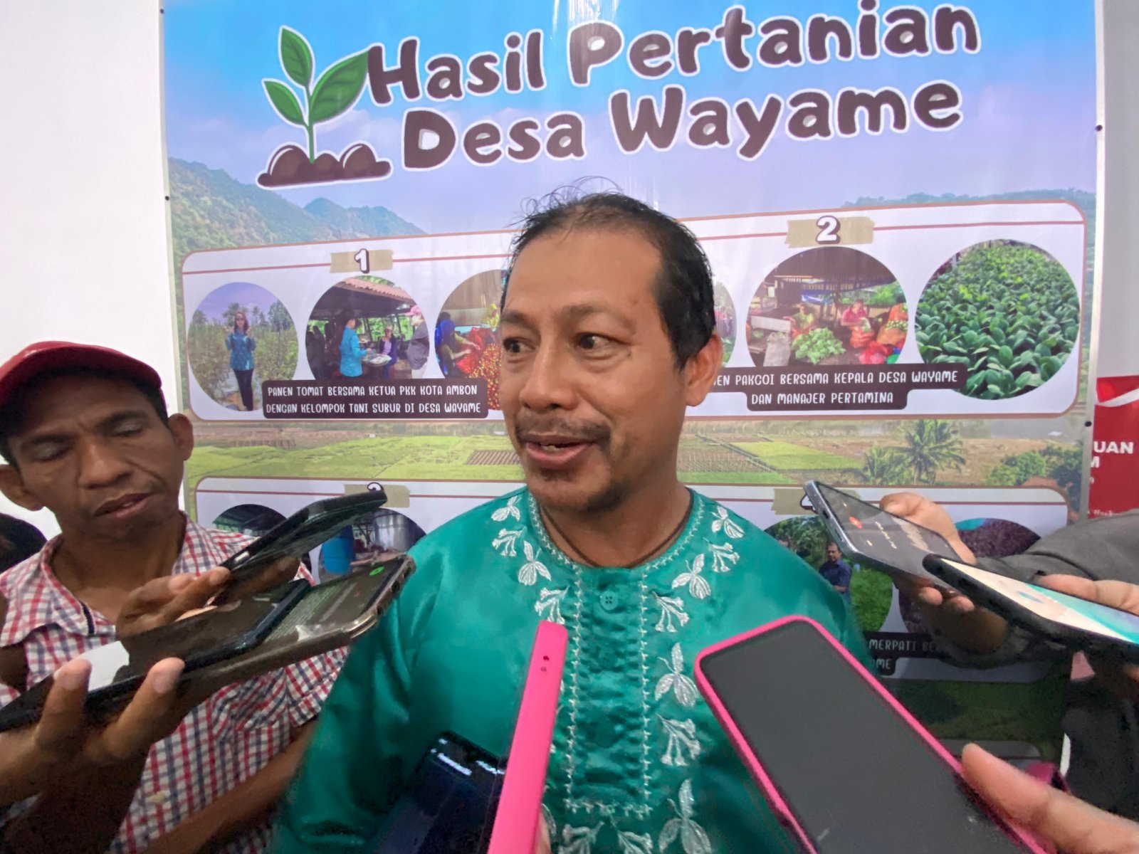 Menteri Kunjungi Koperasi Merah Putih Wayame, Sinergi Pemerintah dan Desa Diharapkan Jadi Motor Ekonomi Lokal