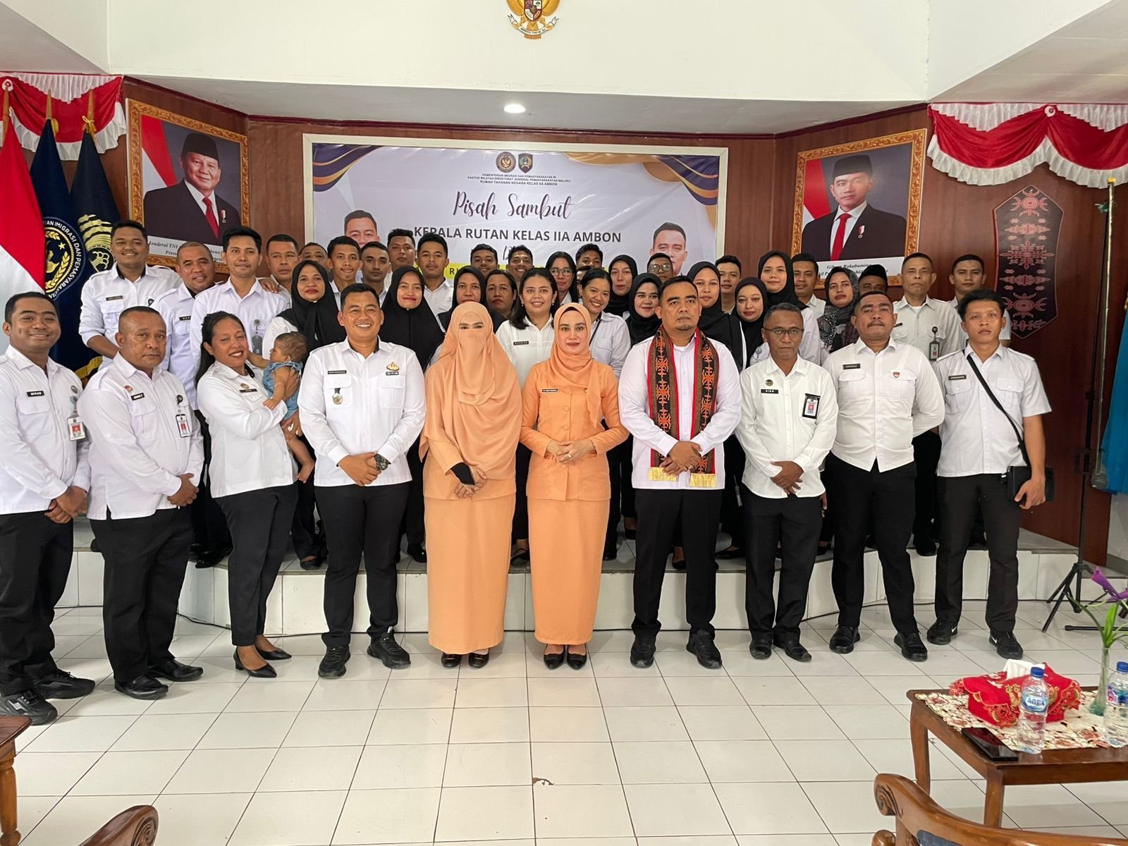 Suasana Haru Iringi Pisah Sambut Kepala Rutan Ambon