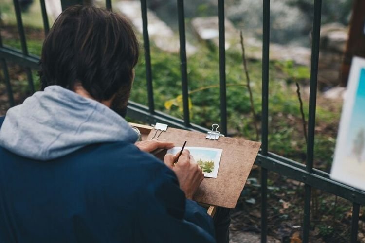 7 Ciri Khas Orang Berjiwa Kreatif di Indonesia: Apa Sih Itu?
