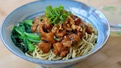 Resep Mie Ayam Abang-Abang yang Sangat Menggoda!