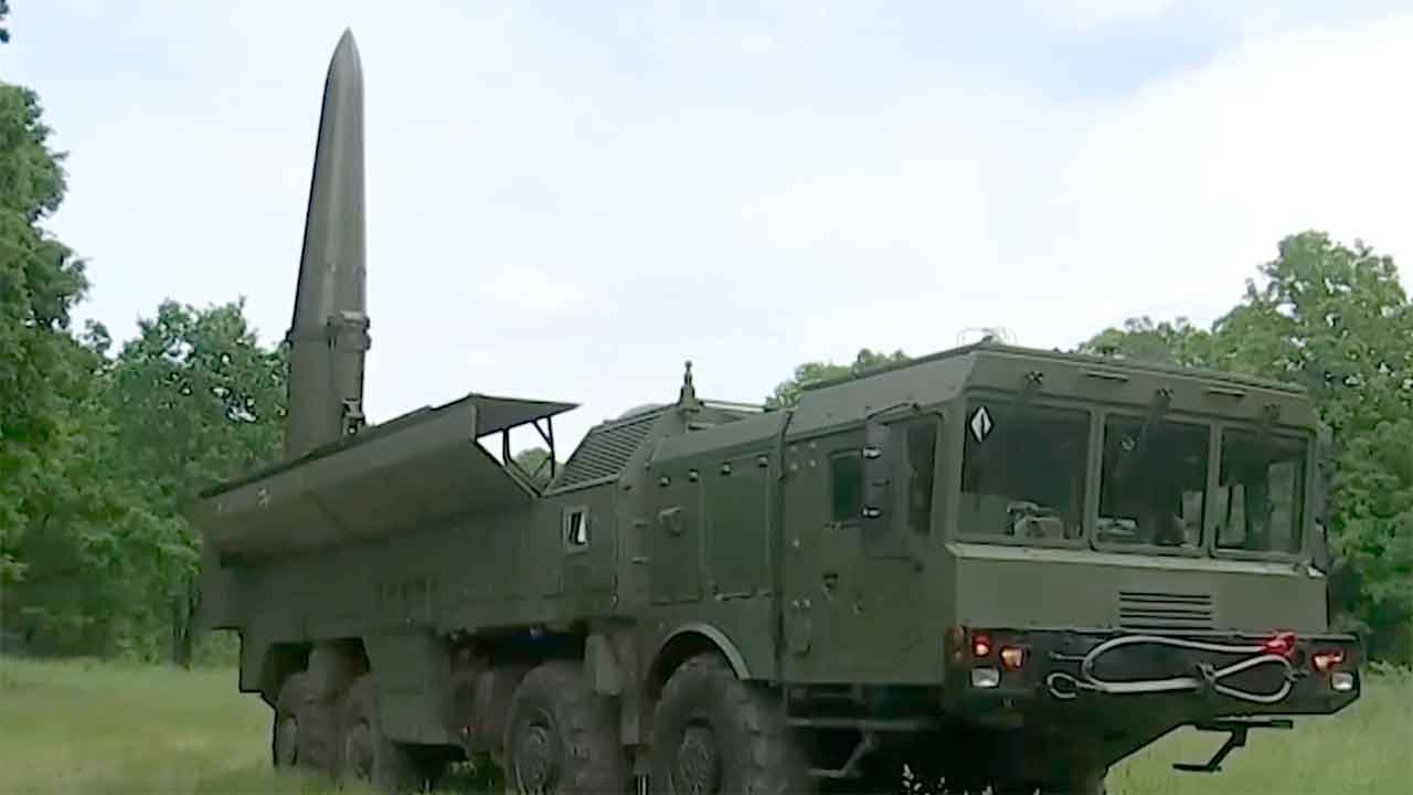 Pasukan Ukraina Membalas Serangan Rusia: Menyerang Kembali Pangkalan Rudal di Kursk