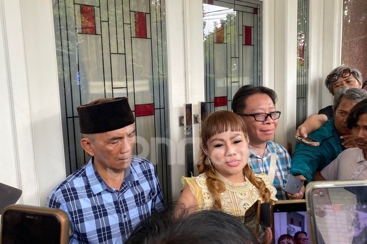 Armuji dan Jan Hwa Diana Resmi Menyatakan Kedamaian
