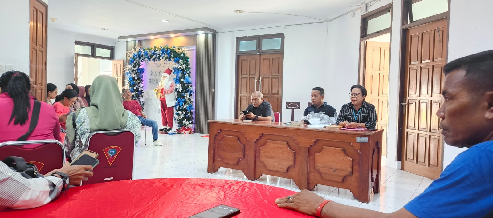 Sekwan DPRD Kota Ambon Sampaikan Agenda Strategis Masa Sidang II Tahun 2024-2025