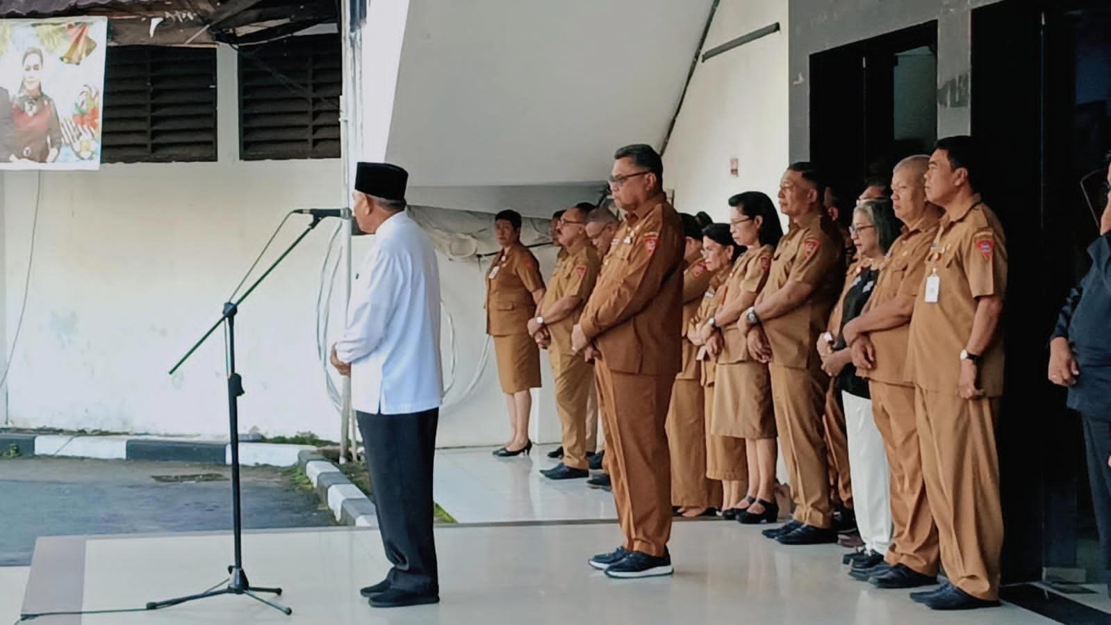 Pemkot Ambon Gelar Upacara Awali Tahun Pelayanan Baru 2025
