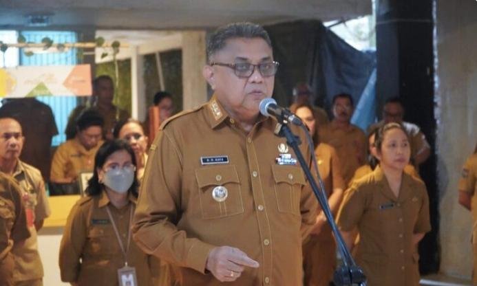 Pemerintah Kota Ambon Serahkan Insentif kepada 452 Guru PAUD dan TK dalam Apel Pagi