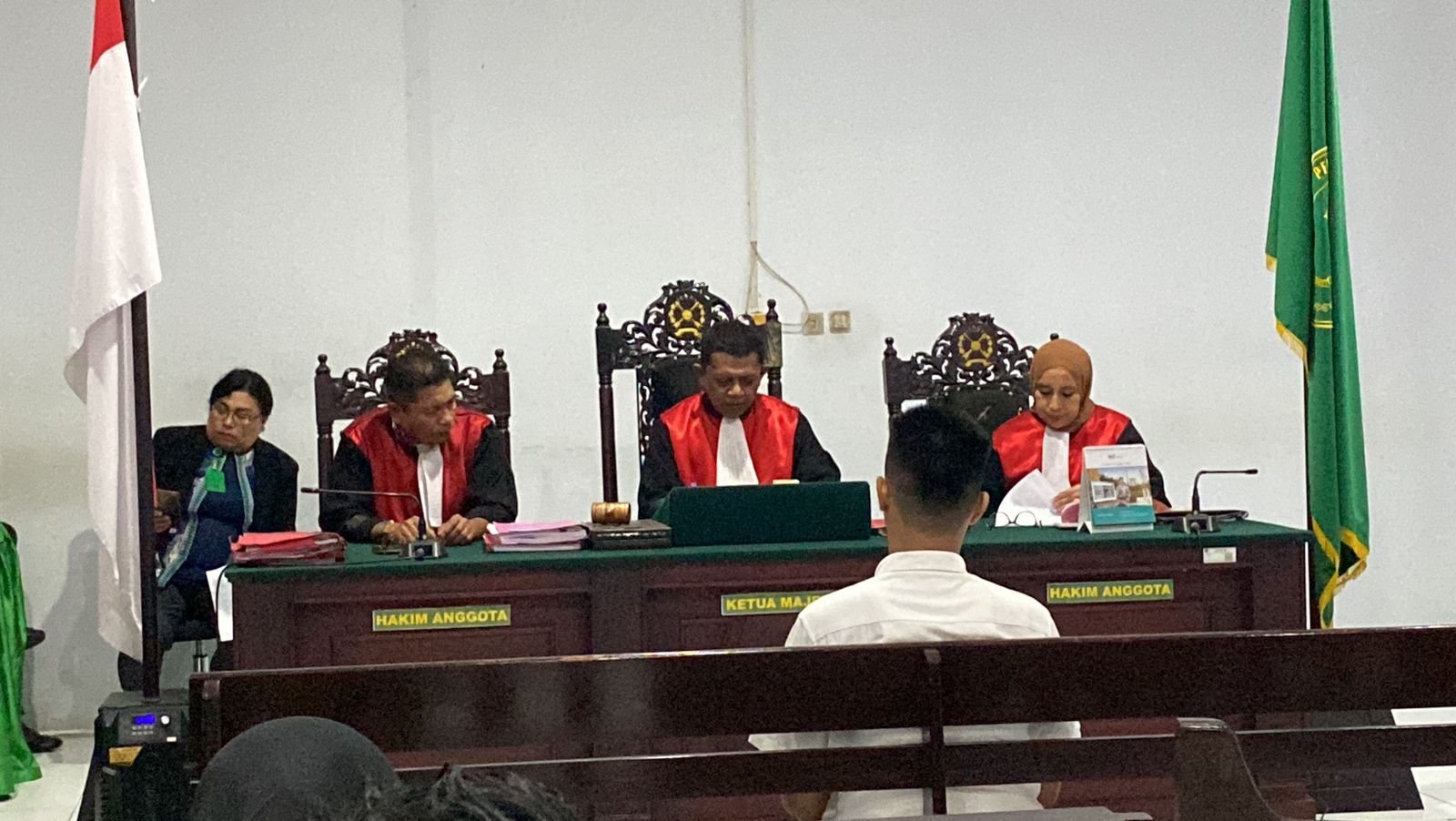 Terdakwa Narkoba, Agung Dituntut 1,6 Tahun Penjara