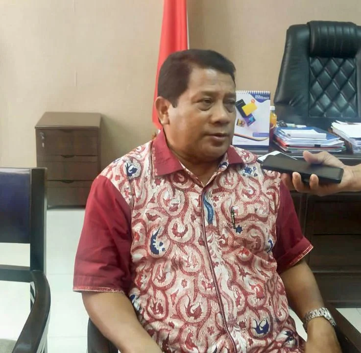 Wattimury Desak Pemerintah  Perbaiki Jalan Rusak di Kota Ambon