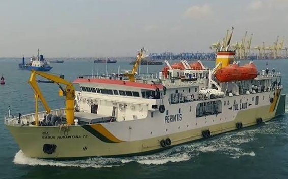 Hanya Berlabuh, PT. Pelni Diminta Kembali Operasikan Sanus 72 Pada Rute Sebelumnya