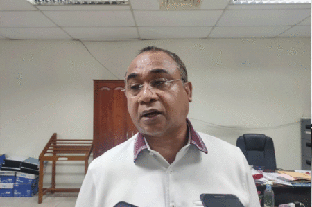 Bahas Agenda Pengawasan, Lewerissa Geram Ketidakhadiran Mitra