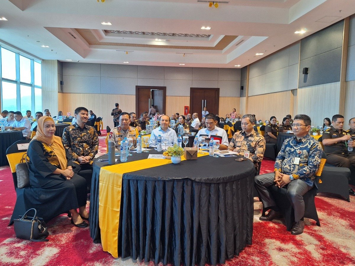 SOSIALISASI TINDAK PIDANA SEKTOR JASA KEUANGAN KEPADA APARAT PENEGAK HUKUM DI WILAYAH PROVINSI MALUKU