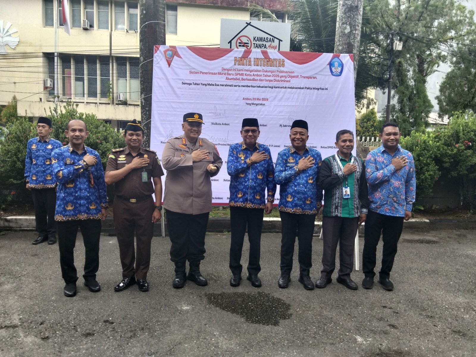 Pemkot Ambon Tegaskan Perlindungan Anak Digital, Akses Medsos Untuk Usia di Bawah 16 Tahun Dibatasi