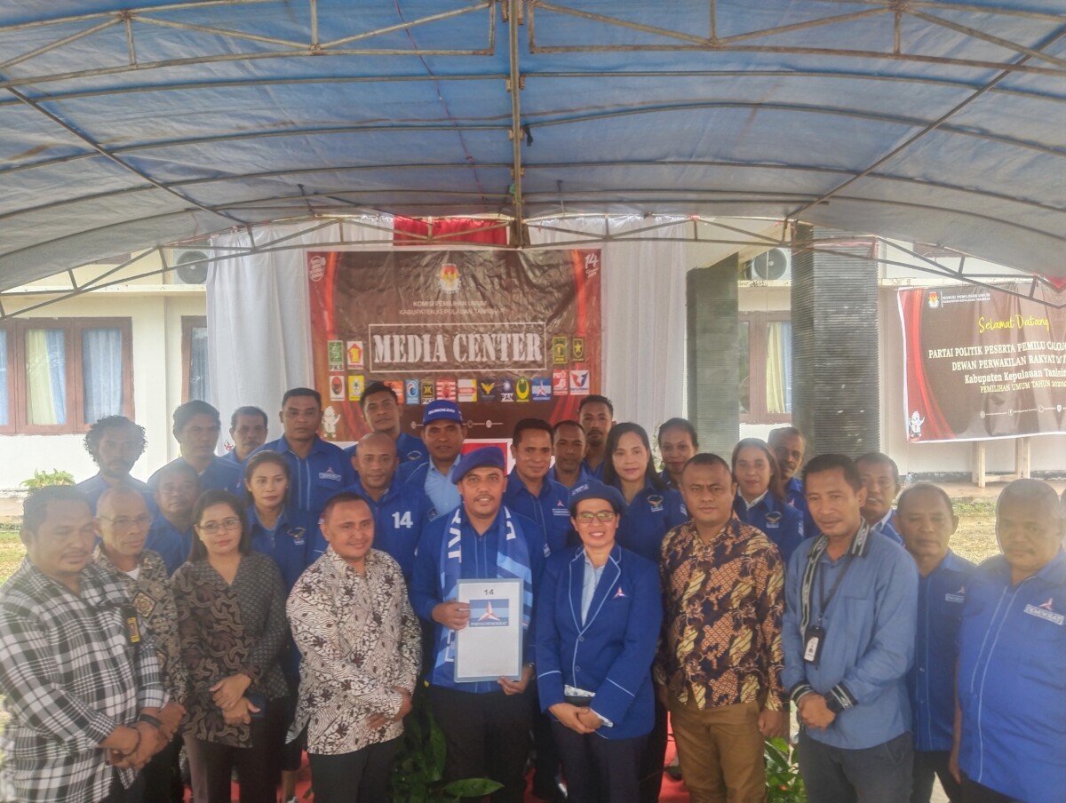Demokrat Daftar Bacaleg Di KPUD Revualu, Demokrat Tetap Pertahankan Kursi Pimpina