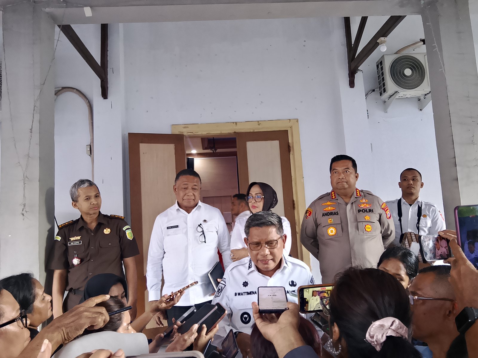 Bodewin Soroti Peredaran Sopi:" Kalau Disita Sampai Lima Ton, Artinya Tidak Terkendali"