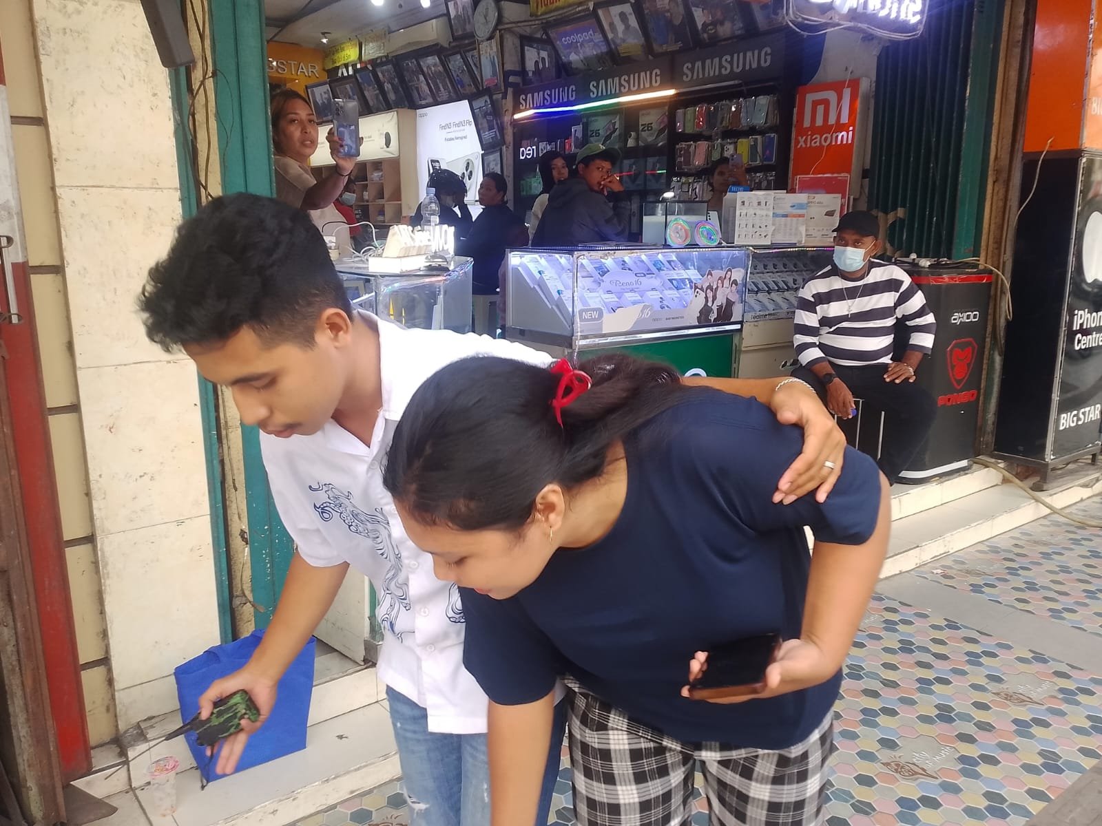 Diduga Kepala Toko BiG Star Gelapkan Gaju Karyawan, Dua Pekerja Perempuan Di Ambon Desak Pemerintah dan APH Bertindak