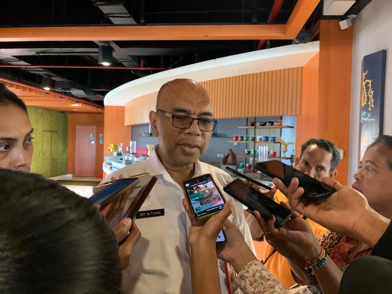 Kepala Bapenda Ambon Tekankan Pentingnya Penyamaan Persepsi dalam Pengelolaan Pajak Daerah Berbasis Opsen