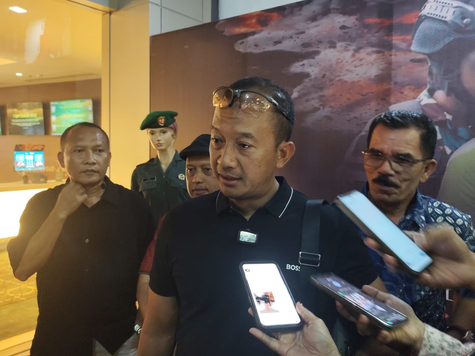 "Pangdam XV/Pattimura Ajak Pemuda Maluku Tak Menyerah Raih Mimpi Meski dalam Keterbatasan"