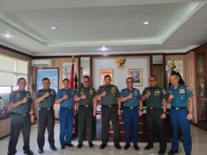 Kazona Bakamla Timur dan Pangdam XVI Pattimura