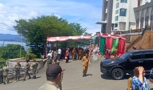 Personel Polsek Sirimau Gelar Pengamanan Jalannya Safari Natal Pemkot Ambon