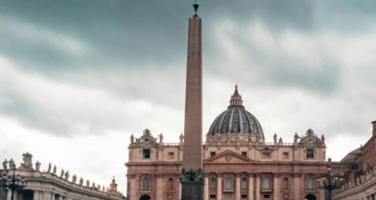 Sejarah Panjang Basilika Santo Petrus: Pembangunan yang Berlanjut Selama Lebih dari 1 Abad